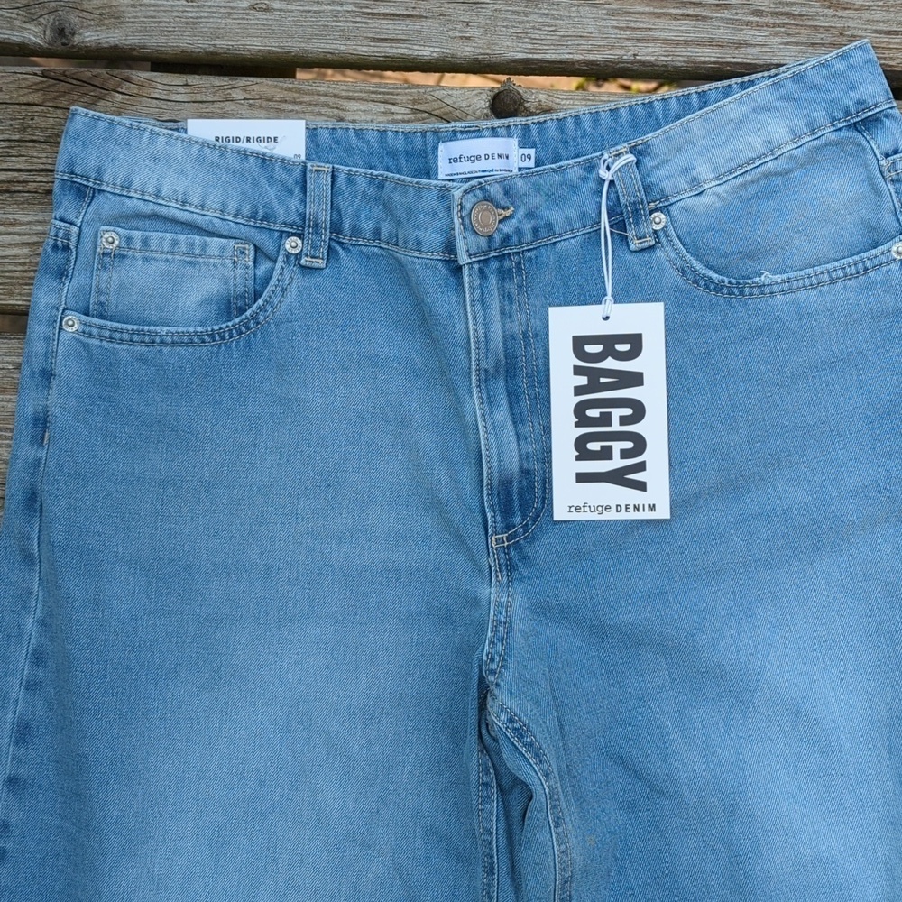 New Refuge Denim Jeans - Picture 2 of 9